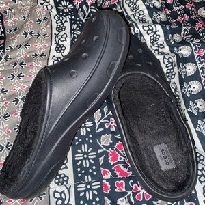 Fleece Lined Dual Comfort Crocs Black